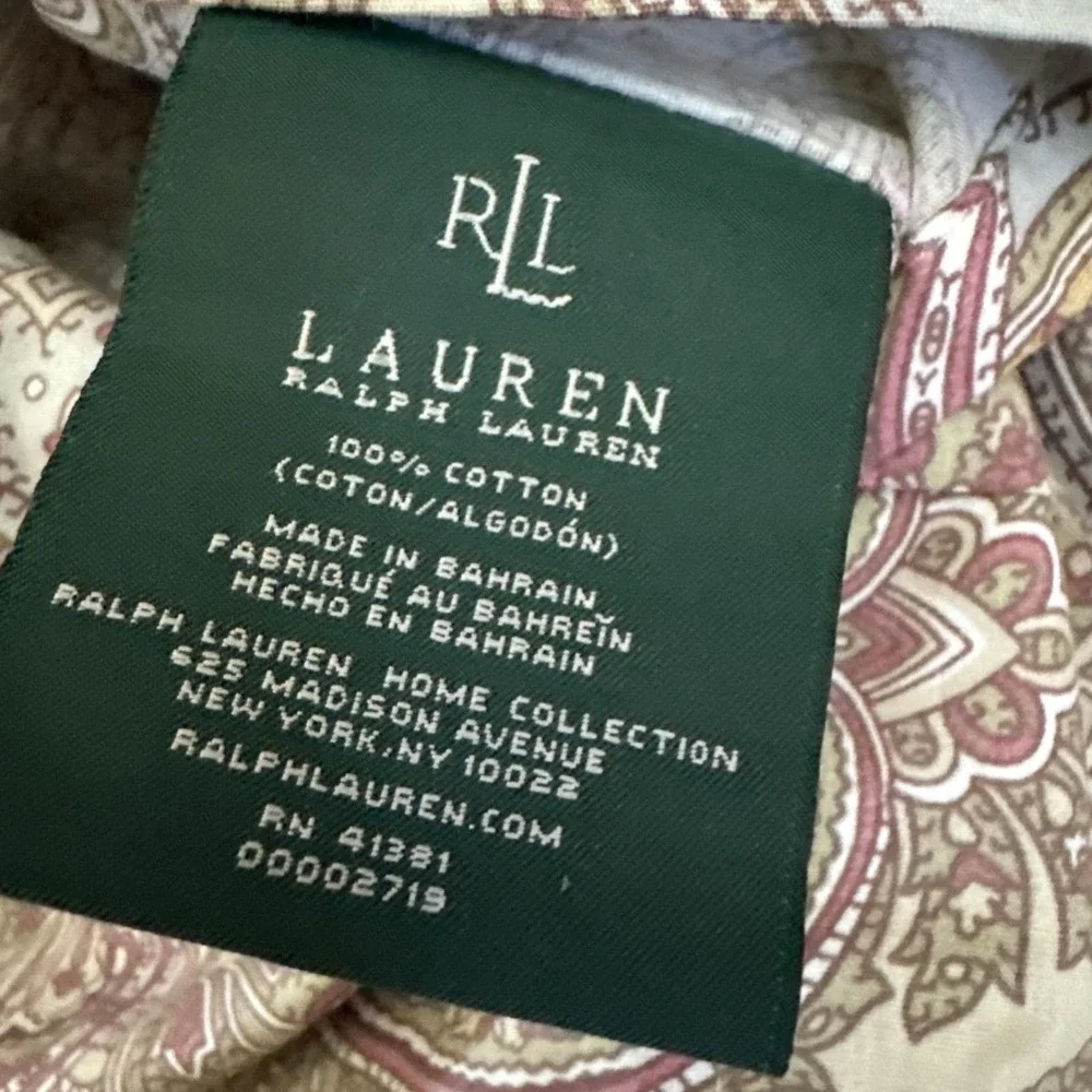 Lauren Ralph Lauren Castlehead Paisley King Comforter Reversible W 2 King Shams